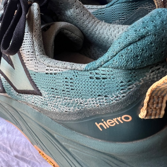 Sneakers - Picture 3 of 3